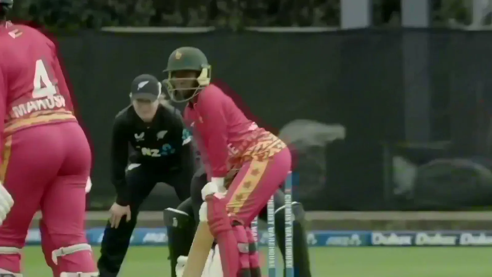 Four! Makusha Finds Her Rhythm With Three Boundaries Off Kerr